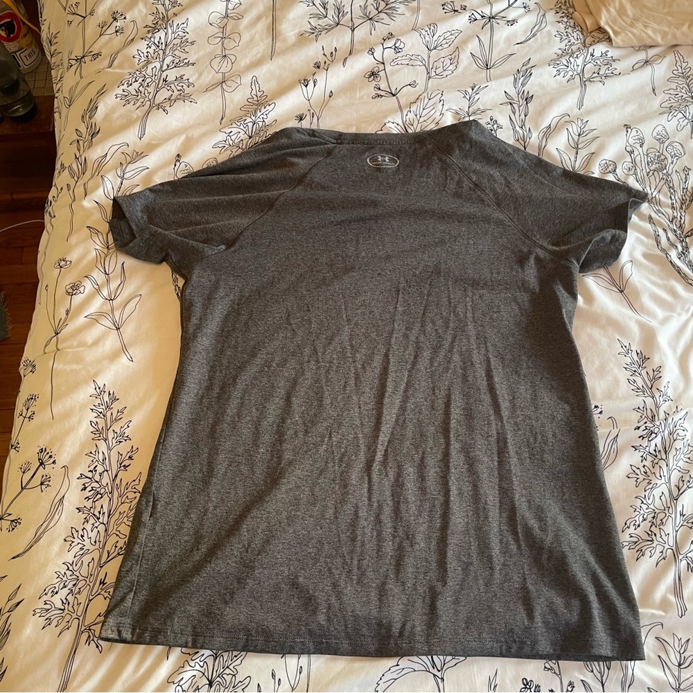 Under Armour Women’s HeatGear Short Sleeve Crew Neck Shirt - Gray - size L - Picture 3 of 6
